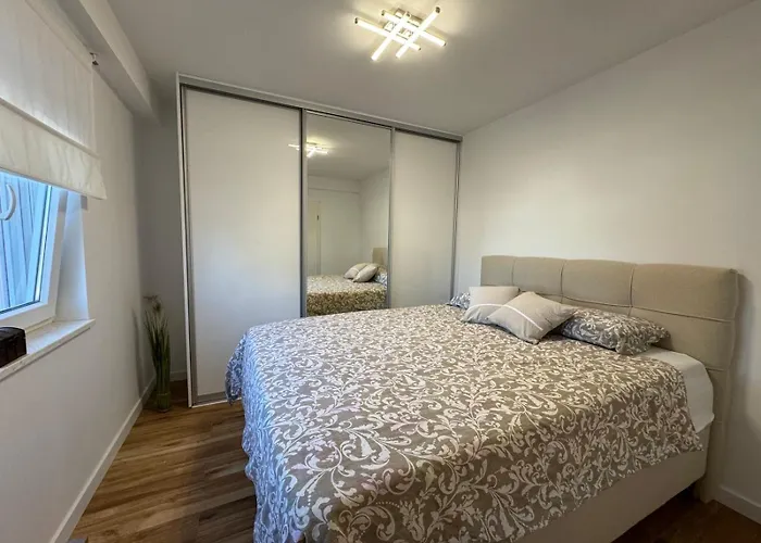 Flora Appartement Valbandon